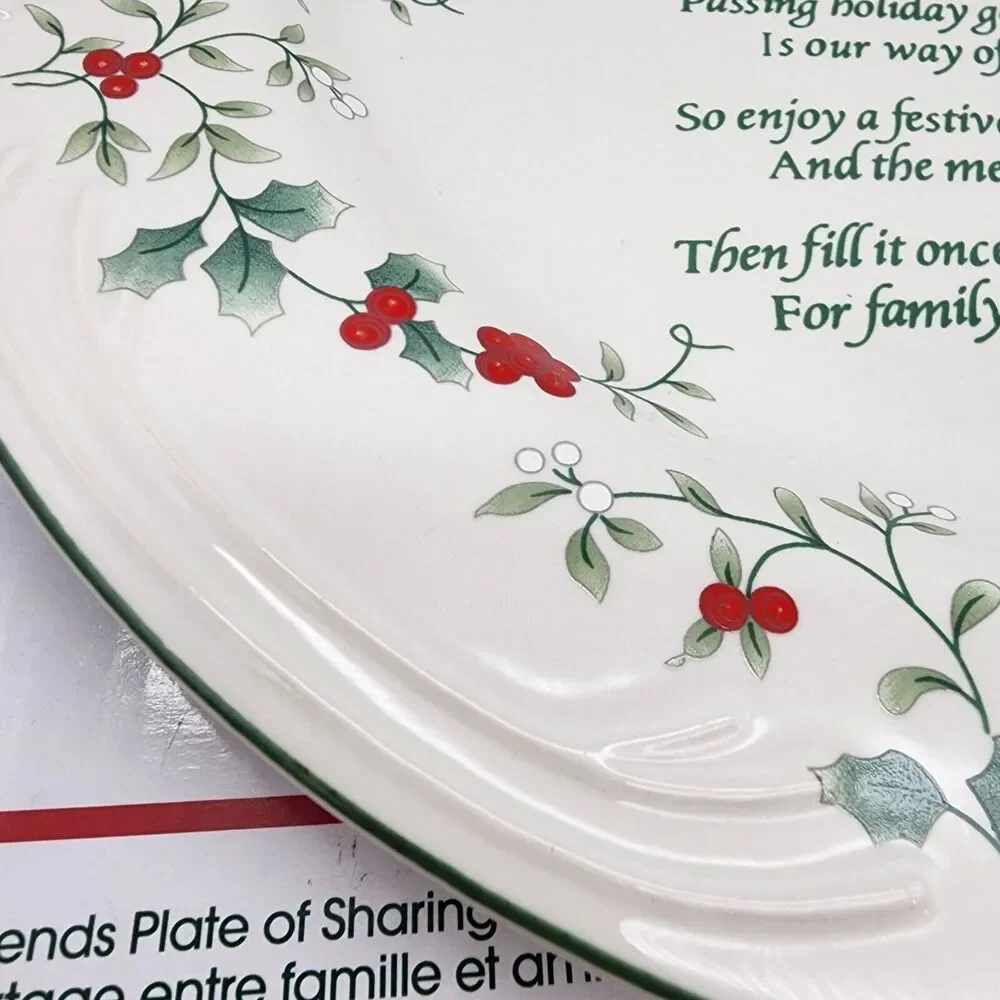 Pfaltzgraff Holly Platter Plate Winterberry Family and Friends of Sharing 12 in